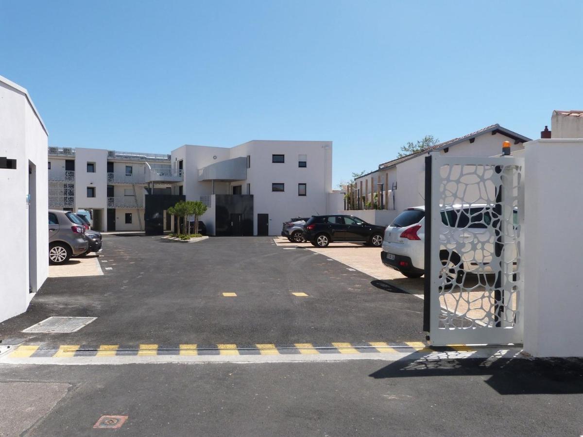 Appartement Plage, Piscine, Balcon, Animaux, Parking - Fr-1-194-201 La Tranche-sur-Mer Exterior photo